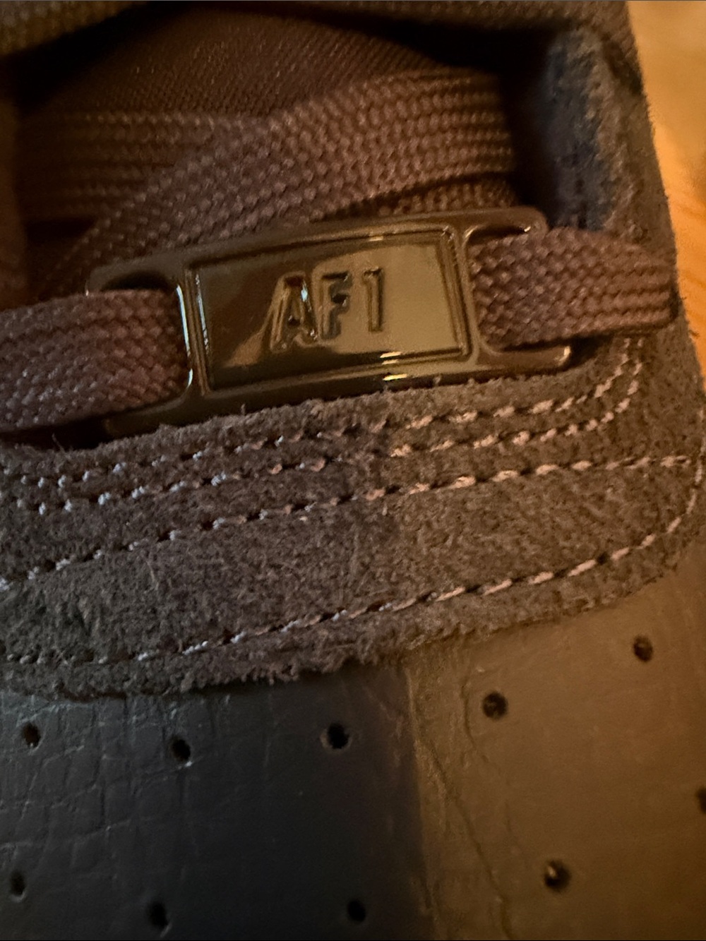 Nike Boys' Air Force 1 Low - Navy and Gum - Picture 5 of 10